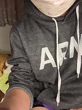 Snapshot of kumatan3434 chatting on 11-25-25, 03:34 kumatan3434 online show from 11-25-25, 03:34