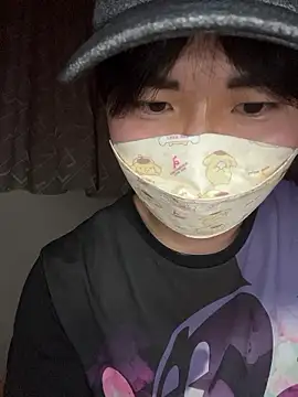 Snapshot of kumatan3434 chatting on 12-15-25, 01:26 kumatan3434 online show from 12-15-25, 01:26