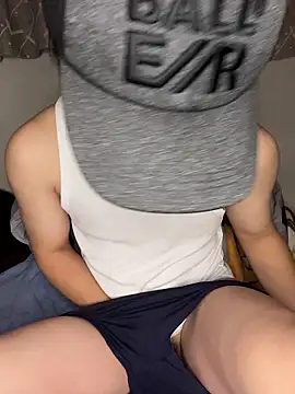 Snapshot of kumatan3434 chatting on 12-20-25, 12:45 kumatan3434 online show from 12-20-25, 12:45