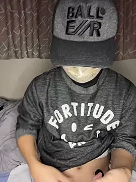 Snapshot of kumatan3434 chatting on 01-08-26, 01:02 kumatan3434 online show from 01-08-26, 01:02