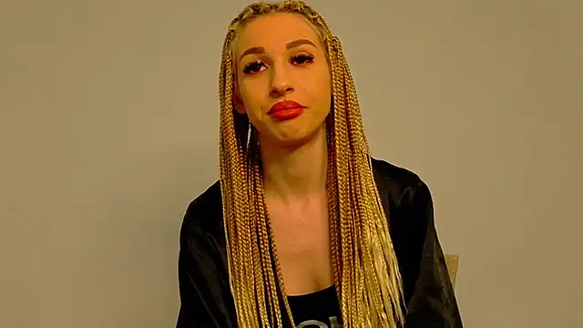 Sia a online show from 12-23-25, 06:33