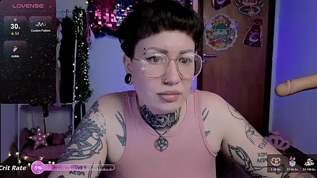 Snapshot of Senorita__Dakota chatting on 12-20-25, 05:31 Senorita Dakota online show from 12-20-25, 05:31