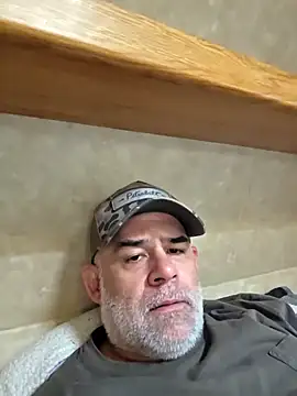 Snapshot of DeeBestEver chatting on 10-02-25, 08:38 DeeBestEver online show from 10-02-25, 08:38