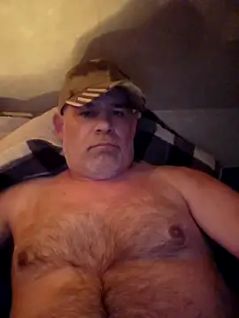 Snapshot of DeeBestEver chatting on 10-27-25, 12:15 DeeBestEver online show from 10-27-25, 12:15