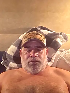 Snapshot of DeeBestEver chatting on 11-05-25, 01:27 DeeBestEver online show from 11-05-25, 01:27