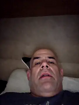 Snapshot of DeeBestEver chatting on 11-10-25, 05:45 DeeBestEver online show from 11-10-25, 05:45