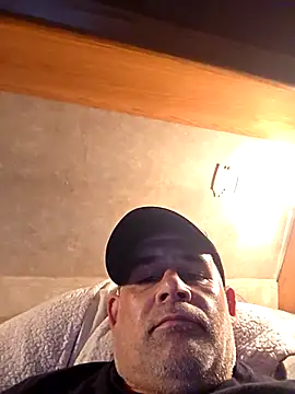 Snapshot of DeeBestEver chatting on 11-14-25, 11:35 DeeBestEver online show from 11-14-25, 11:35