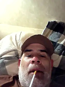 Snapshot of DeeBestEver chatting on 01-08-26, 08:55 DeeBestEver online show from 01-08-26, 08:55