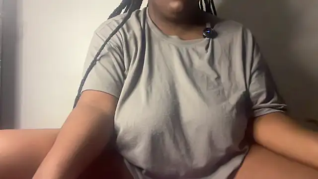 nanaisbackk online show from 10-25-25, 05:04