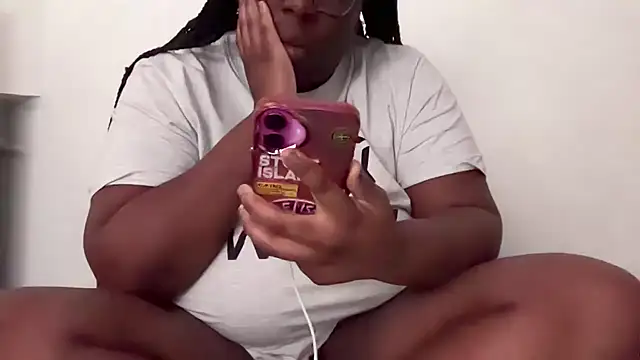 nanaisbackk online show from 04-10-26, 08:57