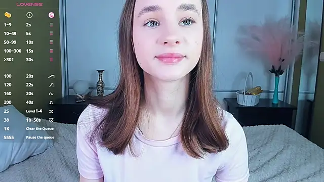 Snapshot of JinnyMcie chatting on 03-15-26, 09:04 JinnyMcie online show from 03-15-26, 09:04