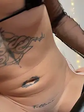 Snapshot of Martyca_Beee chatting on 03-09-26, 05:28 Martyca Beee online show from 03-09-26, 05:28