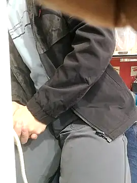 chougegg0214 online show from 10-28-25, 01:20