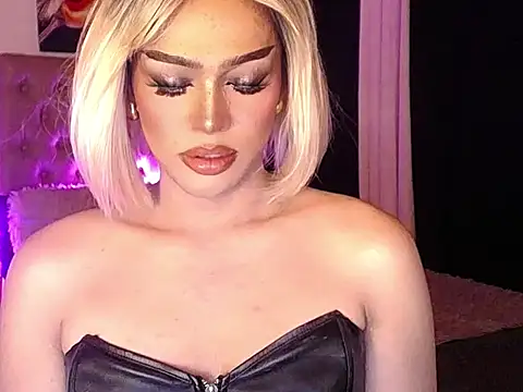 Snapshot of Kessey_Herera chatting on 02-06-26, 12:19 Kessey Herera online show from 02-06-26, 12:19