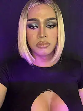 Snapshot of Kessey_Herera chatting on 02-14-26, 05:10 Kessey Herera online show from 02-14-26, 05:10