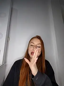 Bennuluspeach  online show from 11-01-25, 07:38