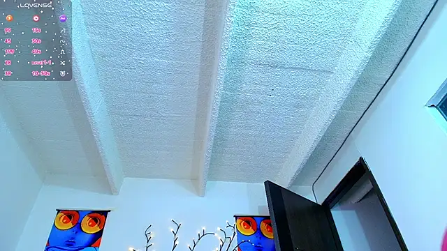 Bennuluspeach  online show from 12-18-25, 12:33