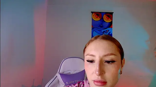 Bennuluspeach  online show from 06-02-26, 11:01