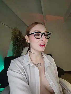Bennuluspeach  online show from 07-17-26, 11:06