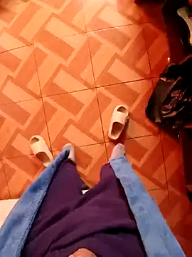 Snapshot of PaMPInO_20 chatting on 10-11-25, 12:36 PaMPInO 20 online show from 10-11-25, 12:36