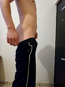 Snapshot of Sasu88_2 chatting on 10-22-25, 05:45 Sasu88 2 online show from 10-22-25, 05:45