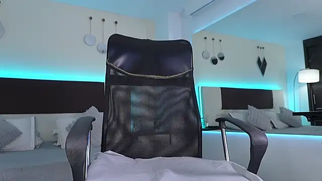 DanteeStone online show from 04-24-26, 07:27