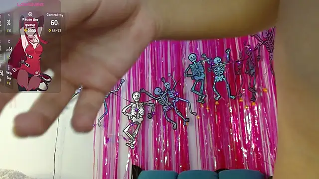 JuliethaFox online show from 10-23-25, 09:13