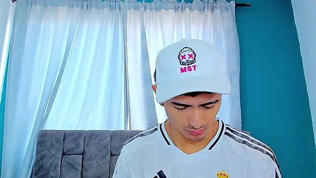 Snapshot of Anthony_carter chatting on 12-01-25, 02:11 Anthony carter online show from 12-01-25, 02:11