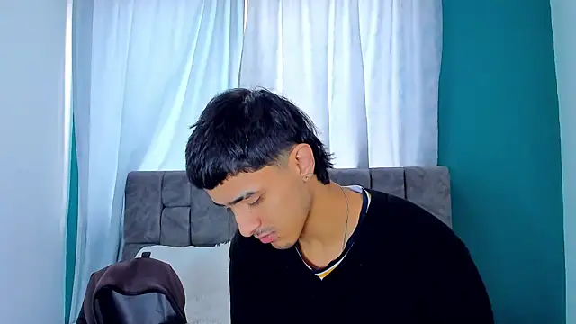 Snapshot of Anthony_carter chatting on 12-02-25, 01:50 Anthony carter online show from 12-02-25, 01:50