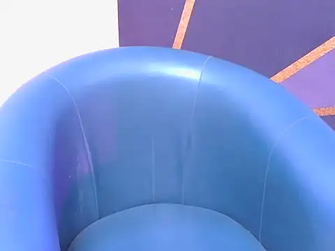 shiny-krisha online show from 11-10-25, 04:33