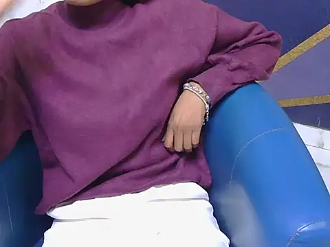 shiny-krisha online show from 11-12-25, 04:13