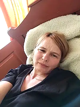 Snapshot of Masha412111 chatting on 05-06-26, 10:20 Masha412111 online show from 05-06-26, 10:20