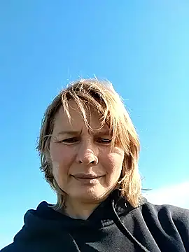 Snapshot of Masha412111 chatting on 06-08-26, 05:08 Masha412111 online show from 06-08-26, 05:08