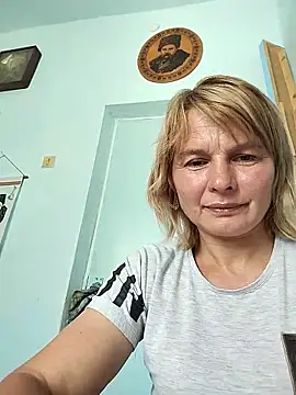 Snapshot of Masha412111 chatting on 06-11-26, 08:56 Masha412111 online show from 06-11-26, 08:56