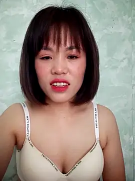 Snapshot of Timi_xx chatting on 03-08-26, 08:18 Timi xx online show from 03-08-26, 08:18