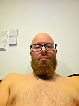 Snapshot of knopp877 chatting on 10-19-25, 07:58 knopp877 online show from 10-19-25, 07:58