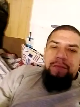 Snapshot of JNTre chatting on 01-06-26, 07:34 JNTre online show from 01-06-26, 07:34