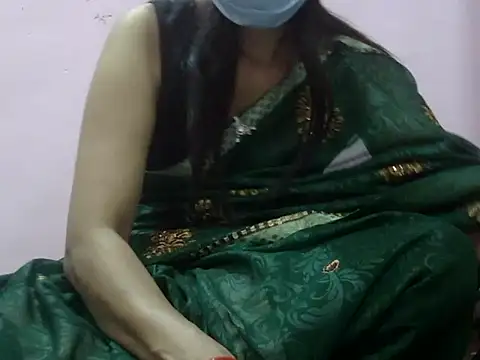 Snapshot of Laila_Cute chatting on 01-07-26, 02:30 Laila Cute online show from 01-07-26, 02:30