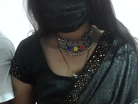 Snapshot of Laila_Cute chatting on 02-16-26, 03:41 Laila Cute online show from 02-16-26, 03:41