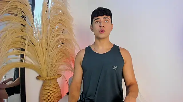 Thiago Connor21 online show from 11-10-25, 06:18