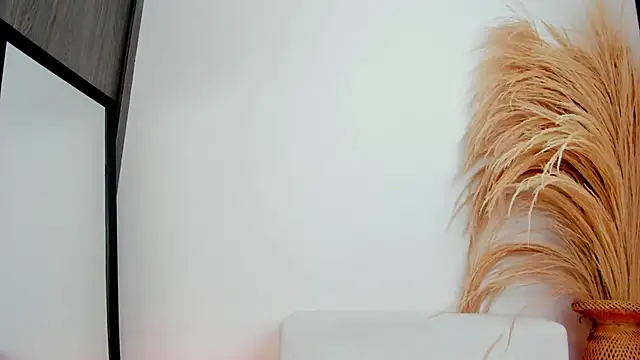 Snapshot of Thiago_Connor21 chatting on 12-15-25, 06:01 Thiago Connor21 online show from 12-15-25, 06:01