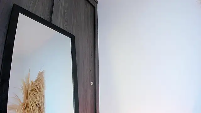 Snapshot of Thiago_Connor21 chatting on 01-06-26, 05:11 Thiago Connor21 online show from 01-06-26, 05:11