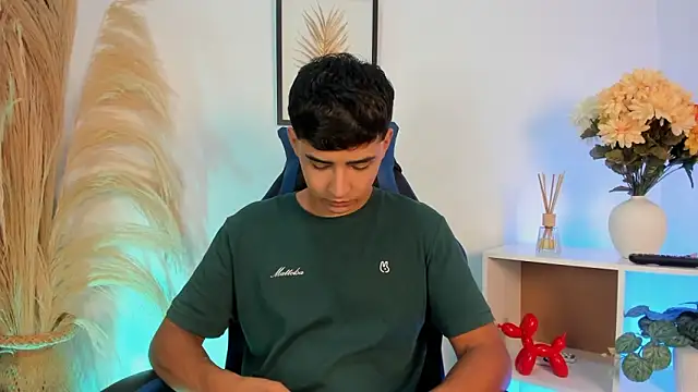 Thiago Connor21 online show from 04-21-26, 11:40