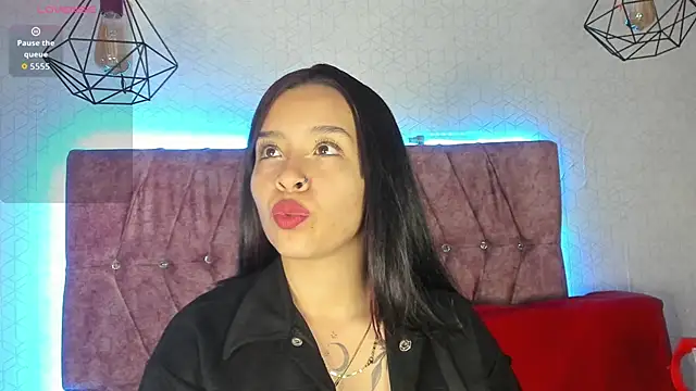 Snapshot of Mia_lopez_1 chatting on 10-31-25, 11:22 Mia lopez 1 online show from 10-31-25, 11:22