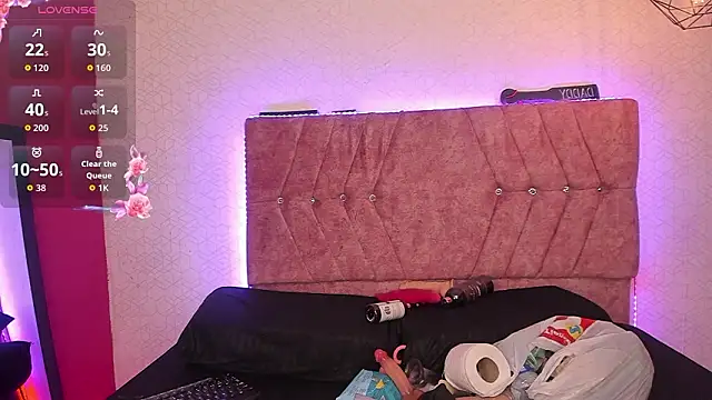 Snapshot of Mia_lopez_1 chatting on 03-14-26, 01:01 Mia lopez 1 online show from 03-14-26, 01:01