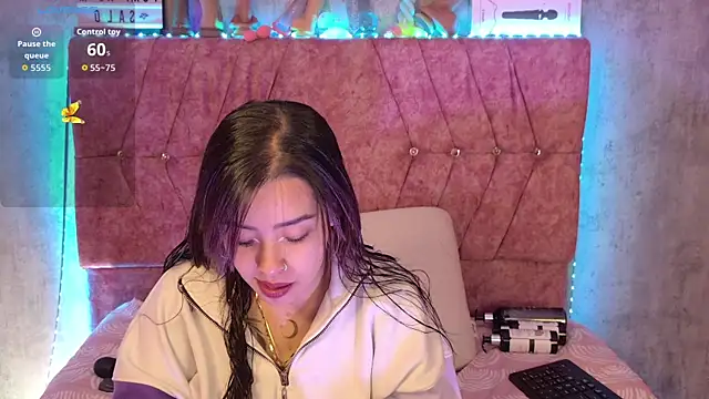 Mia lopez 1 online show from 06-17-26, 08:50