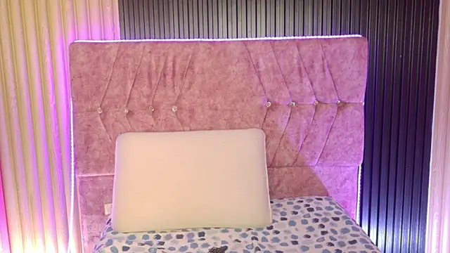 Mia lopez 1 online show from 07-30-26, 07:51