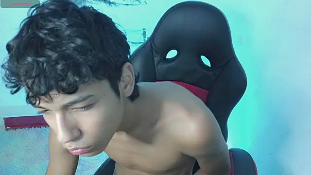 Snapshot of Im_david02 chatting on 10-19-25, 07:58 Im david02 online show from 10-19-25, 07:58