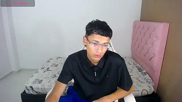 Im david02 online show from 05-03-26, 12:16