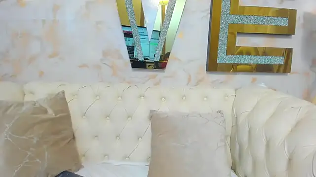 Snapshot of Emilycute18__ chatting on 10-30-25, 09:26 Emilycute18 online show from 10-30-25, 09:26